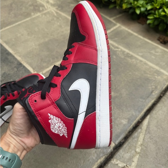 Nike Air Jordan 1 Black and Red High-Top Sneakers, men’s size 9.5 - Picture 6 of 10